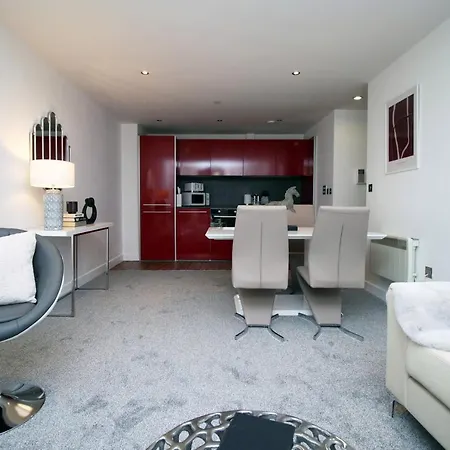 408 Marsh House By Mia Living Stylish Centre 2 Bedroom With Free Parking Bristol