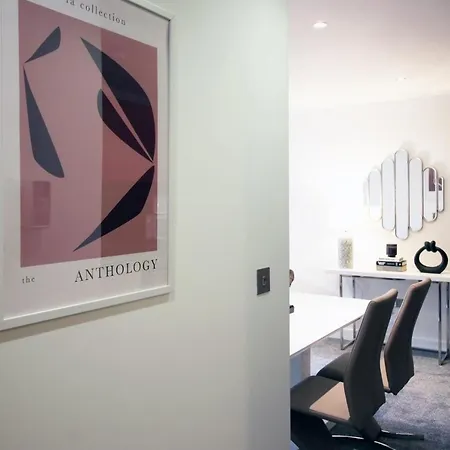 Holiday home 408 Marsh House By Mia Living Stylish Centre 2 Bedroom With Free Parking Bristol