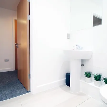 408 Marsh House By Mia Living Stylish Centre 2 Bedroom With Free Parking Holiday home Bristol