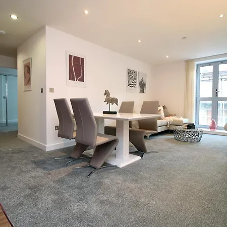 408 Marsh House By Mia Living Stylish Centre 2 Bedroom With Free Parking Holiday home *