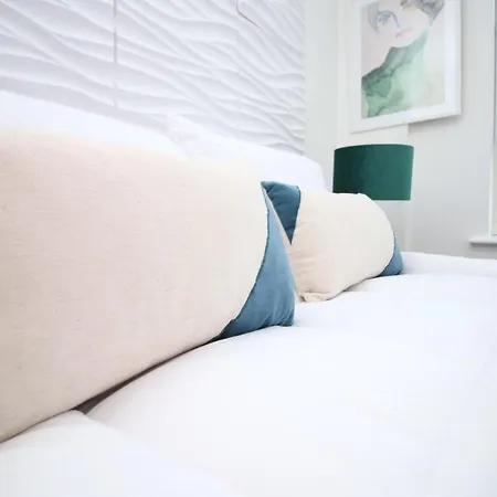 408 Marsh House By Mia Living Stylish Centre 2 Bedroom With Free Parking Bristol